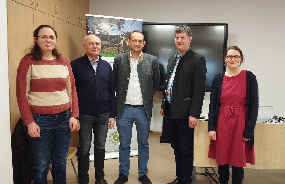 Katharina Loibl, Hans Schiefereder, Fabian Werner, Stefan Wipplinger und Pia Auberger im Staatsgut Kringell