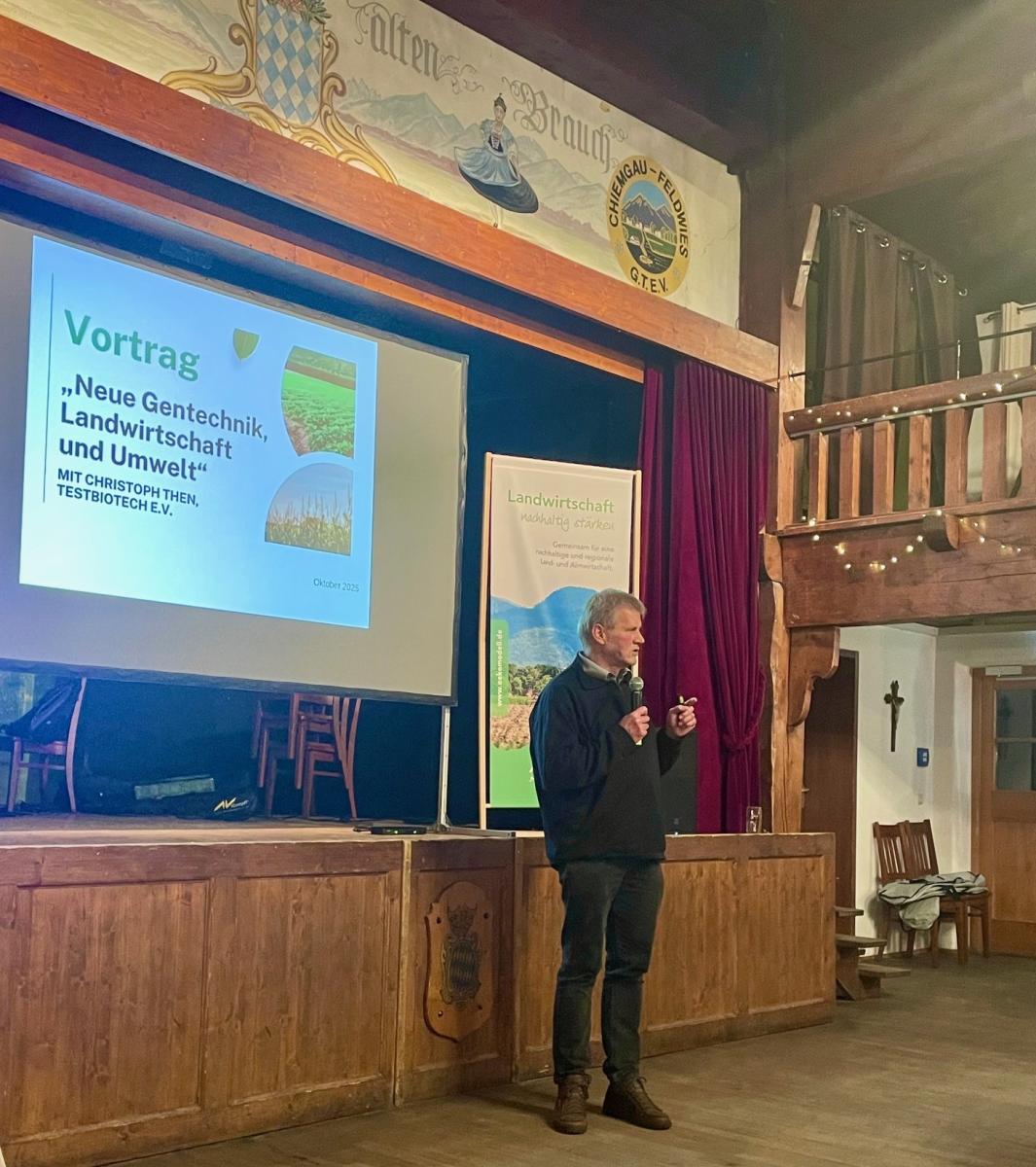 Dr. med. vet. Christoph Then spricht über die Risiken und Herausforderungen in Zusammenhang mit der Neuen Gentechnik.