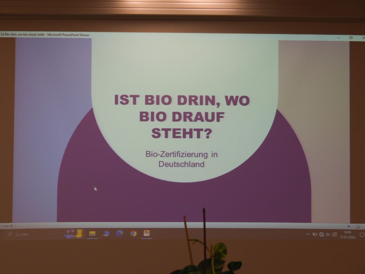 Bild mit Titel des Klimavortrags - Ist Bio drin, wo Bio drauf steht?