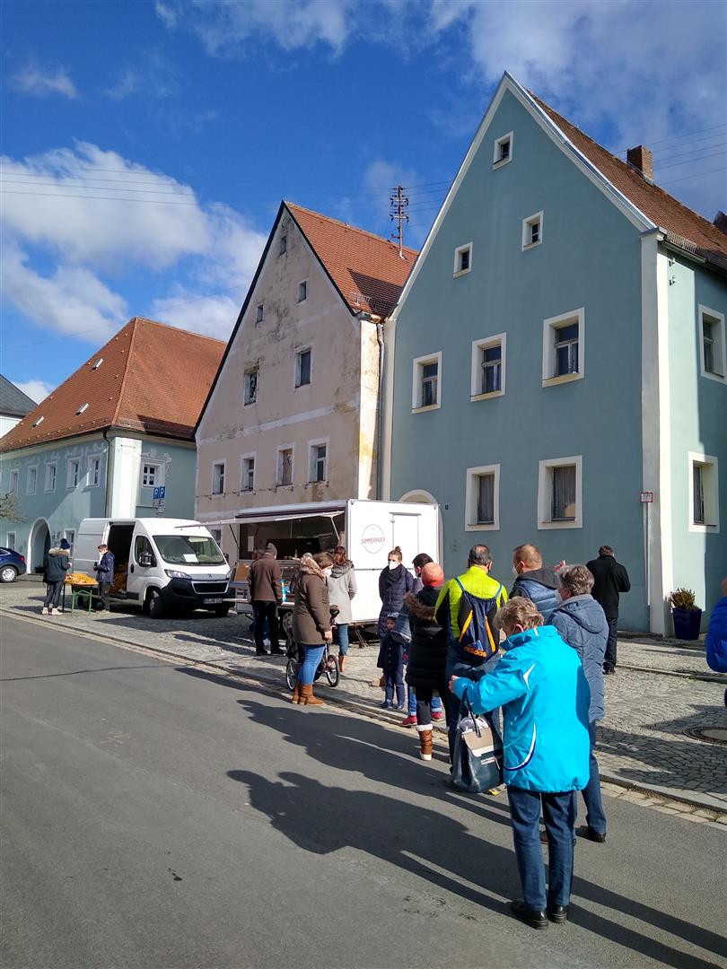 Der Bauernmarkt startet - Markteröffnung in Vilseck