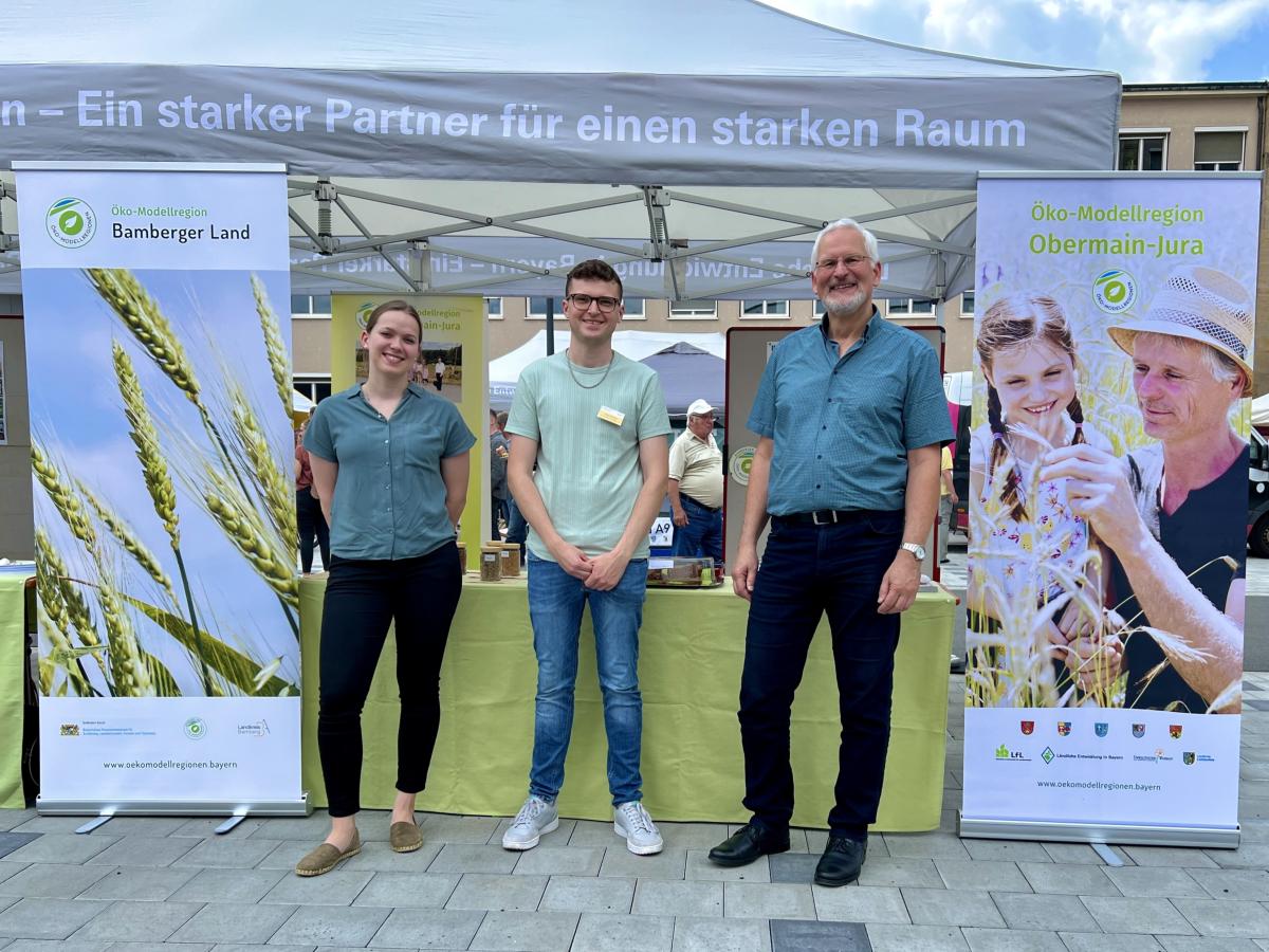 drei Öko-Modellregionen mit einem Infostand in Bamberg