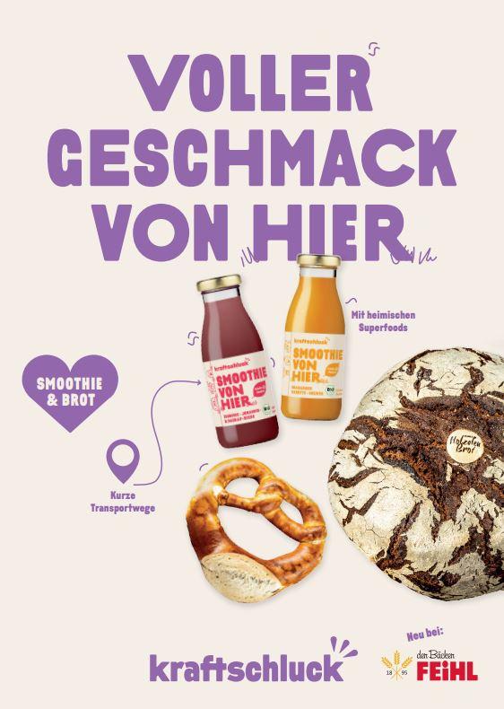 zwei Smoothie-Flaschen, eine Brezel und ein Brot mit dem Text "voller Geschmack von hier"