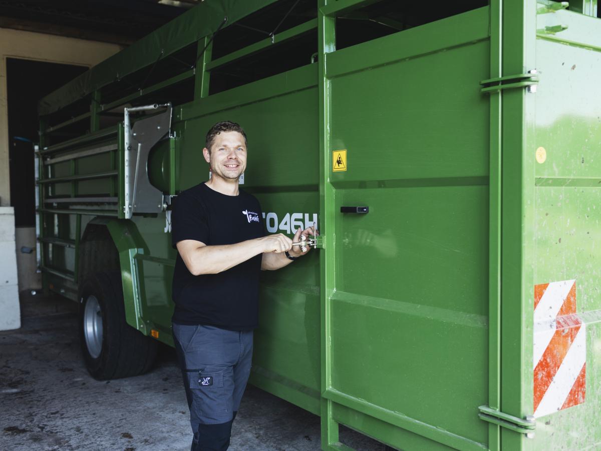 Viehanhänger und Alexander Heimgärtner