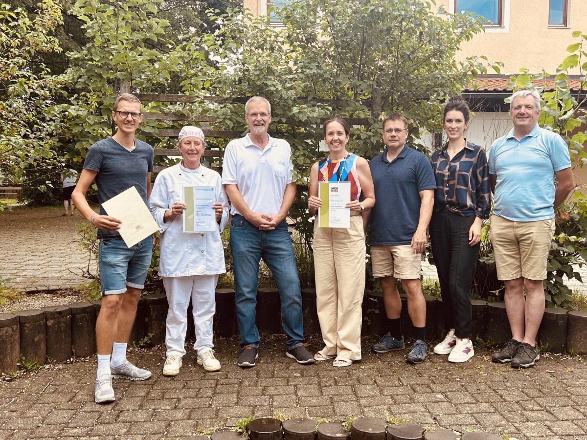 Erfolgreicher Abschluss der Mittelschule Waging beim Schulverpflegungscoaching im Schuljahr 23/24