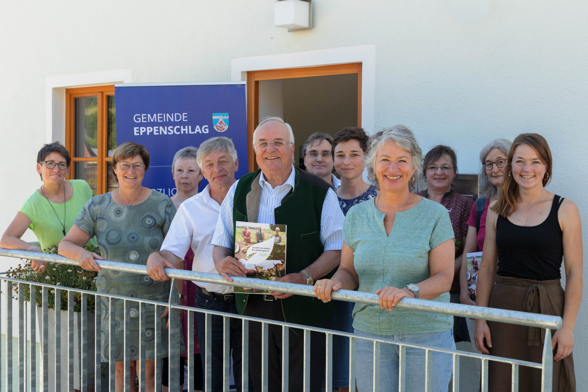 Gisela Sengl und Rosi Steinberger zu Besuch im Gemeindehaus Eppenschlag