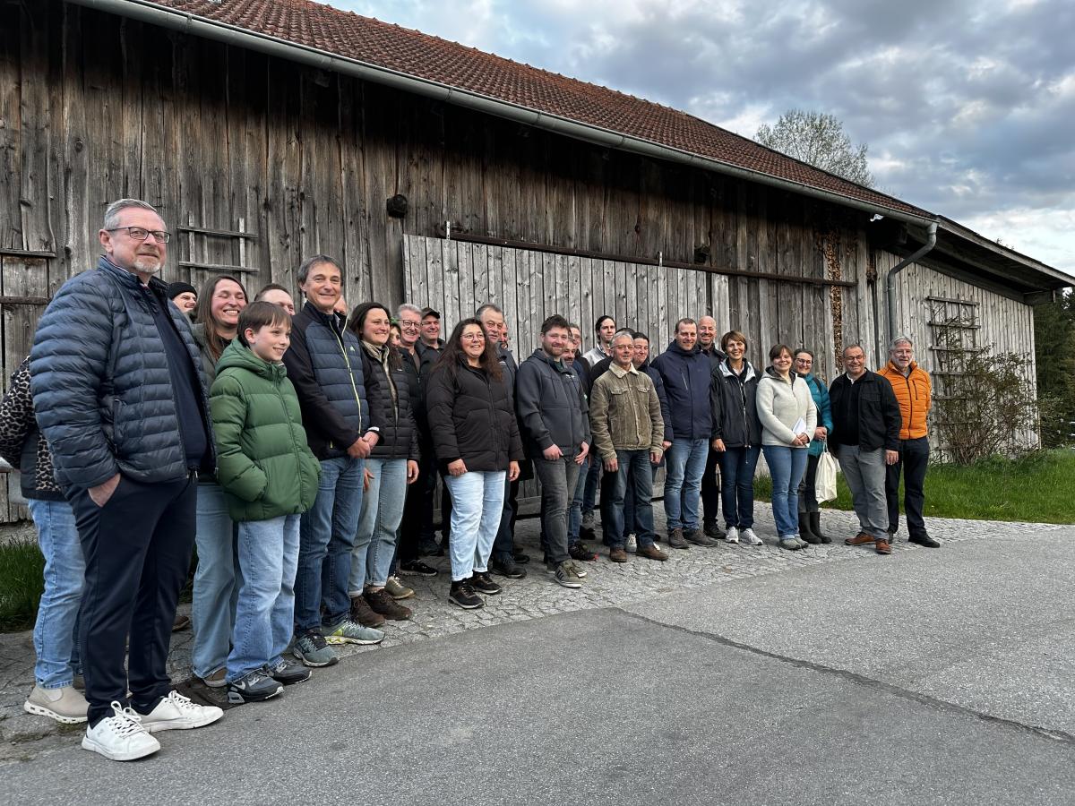 Biobauern treffen sich am Betrieb Hafninger Weide