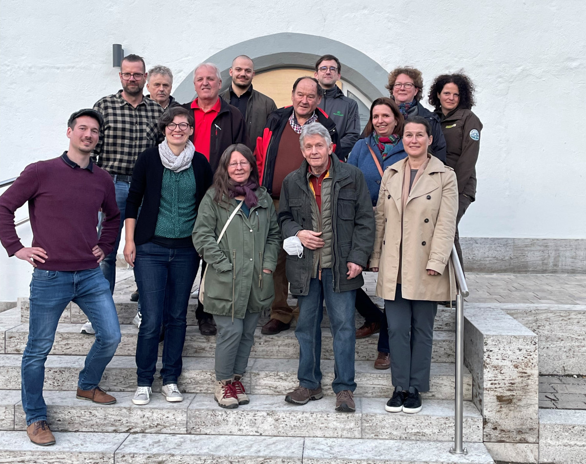 Gruppenbild Beraternetzwerk vor dem Alten Rathaus in Pegnitz