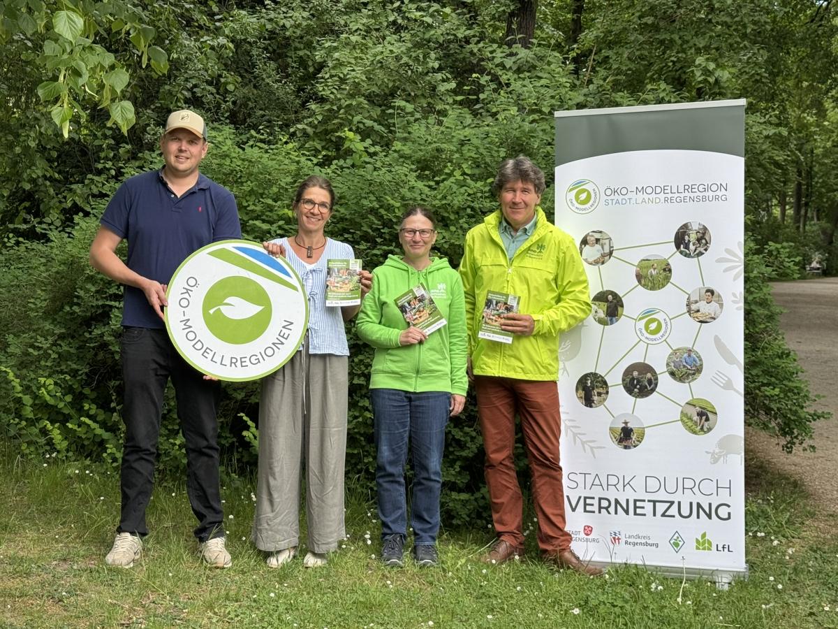 Vorstellung neue Ausgabe des Bio-Einkaufsführer als Kooperationsergebnis von BUND  Naturschutz Kreisgruppe Regensburg und Öko-Modellregion Stadt.Land.Regensburg und  der Biostadt Regensburg