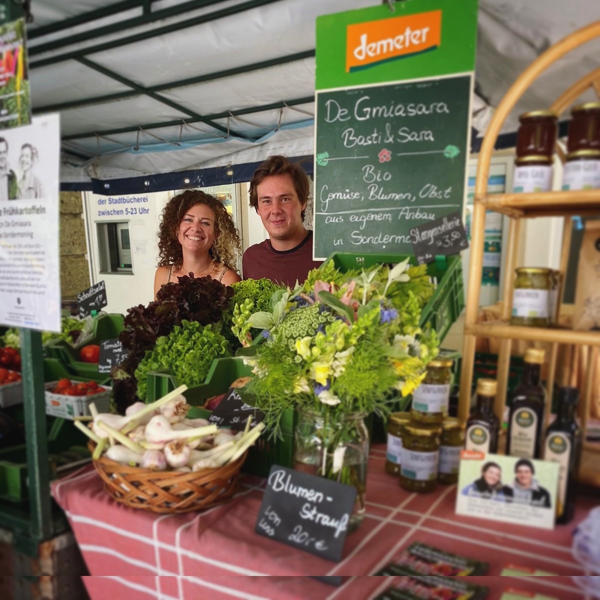 Besichtigung des Bio-Gemüsebaubetriebs der "De Gmiasara“, Sebastian Rieder und Sara Müllner.