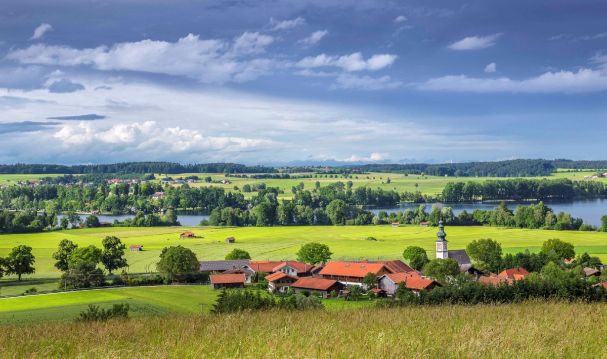 Blick auf Gaden und den Waginger See