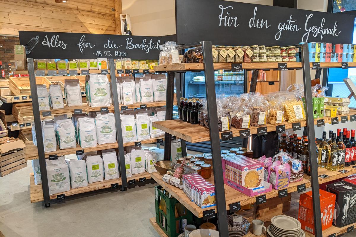 Mareike Achterberg-Vogl von der Agentur Eselsohr vermittelt, wie KI-Technologien in der Direktvermarktung genutzt werden können, um Prozesse zu verbessern und neue Potenziale zu erschließen.