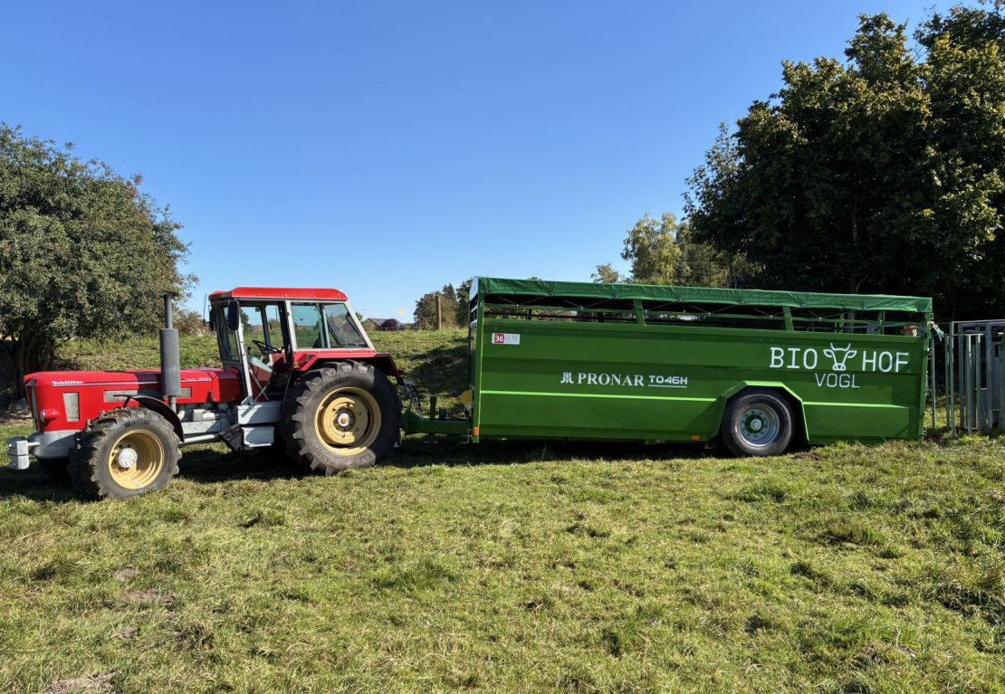 Der erste Einsatz des neuen Viehtransporters des Biohof Vogl