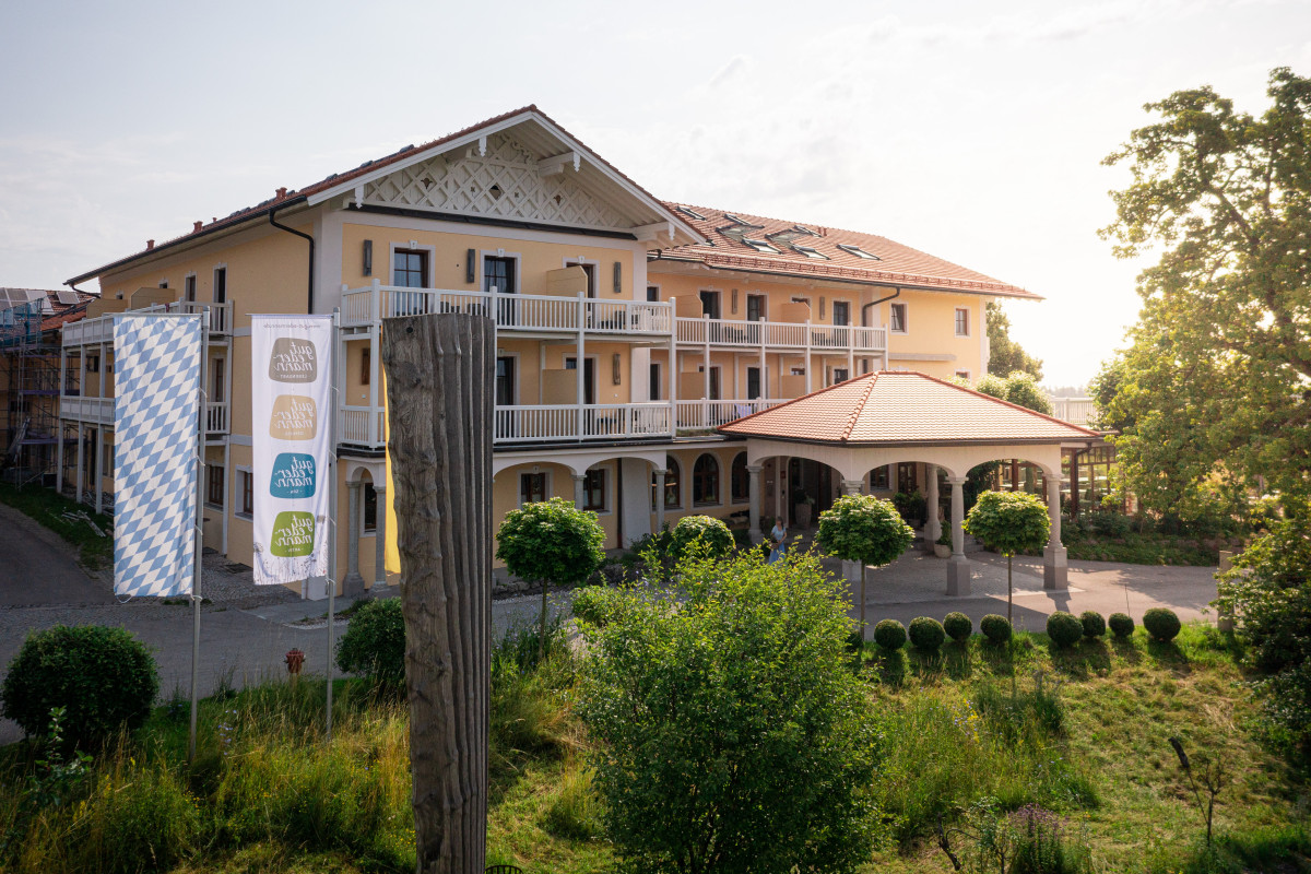 Das Gut Edermann in Holzhausen bei Teisendorf steht stellvertretend für biozertifizierte Gasthöfe und -hotels in der Ökomodellregion Waginger See-Rupertiwinkel.